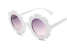 Load image into Gallery viewer, Flower Sunnies