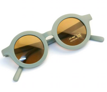 Load image into Gallery viewer, Vintage Sunnies
